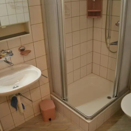 Adlerhorst Appartement-fewo- Dusche- Wc- 2 Schlafraeume 3-zimmerwohnung By Interhome